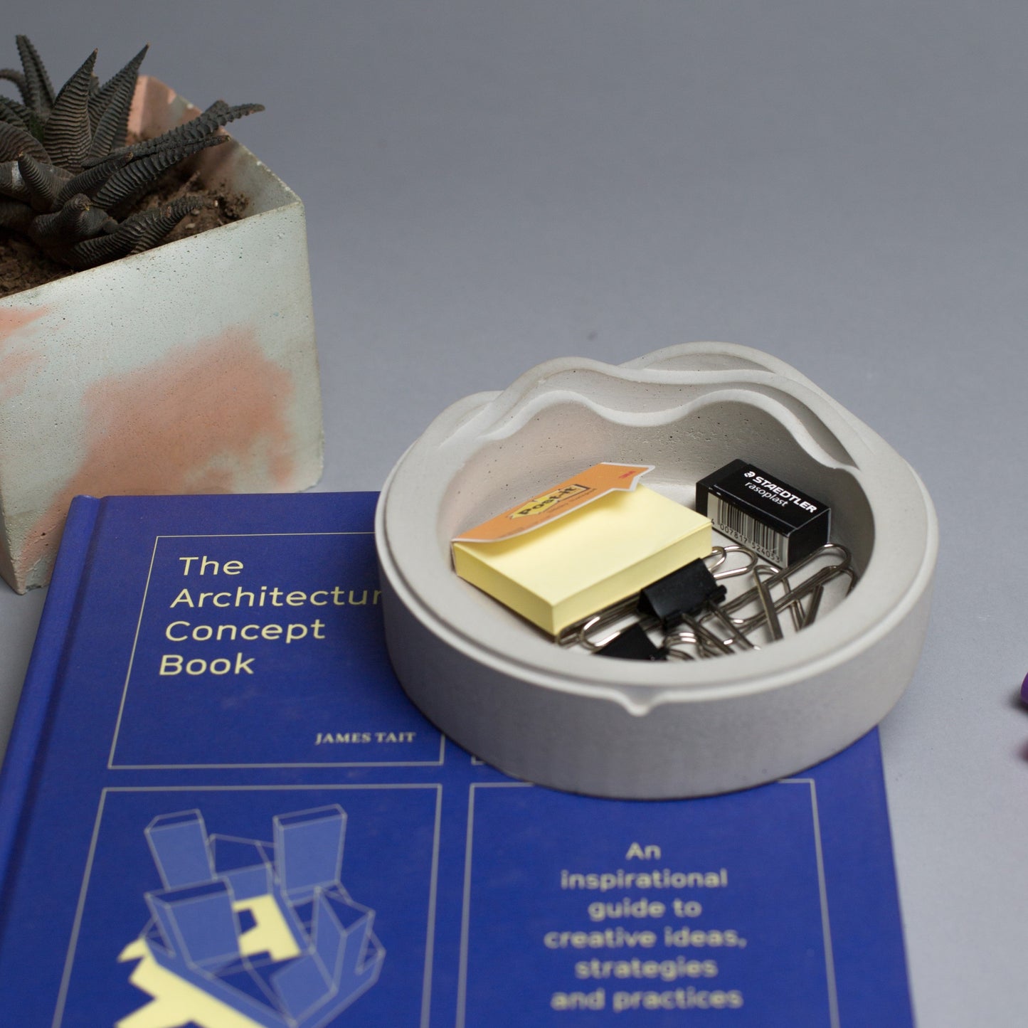 Concrete Tray Waves - Crio