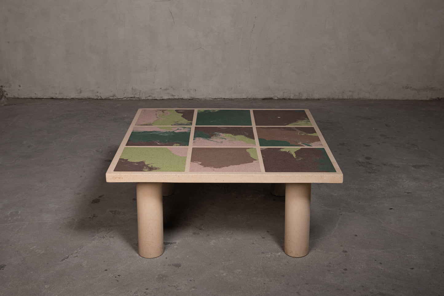 Grid Center Table – Casata