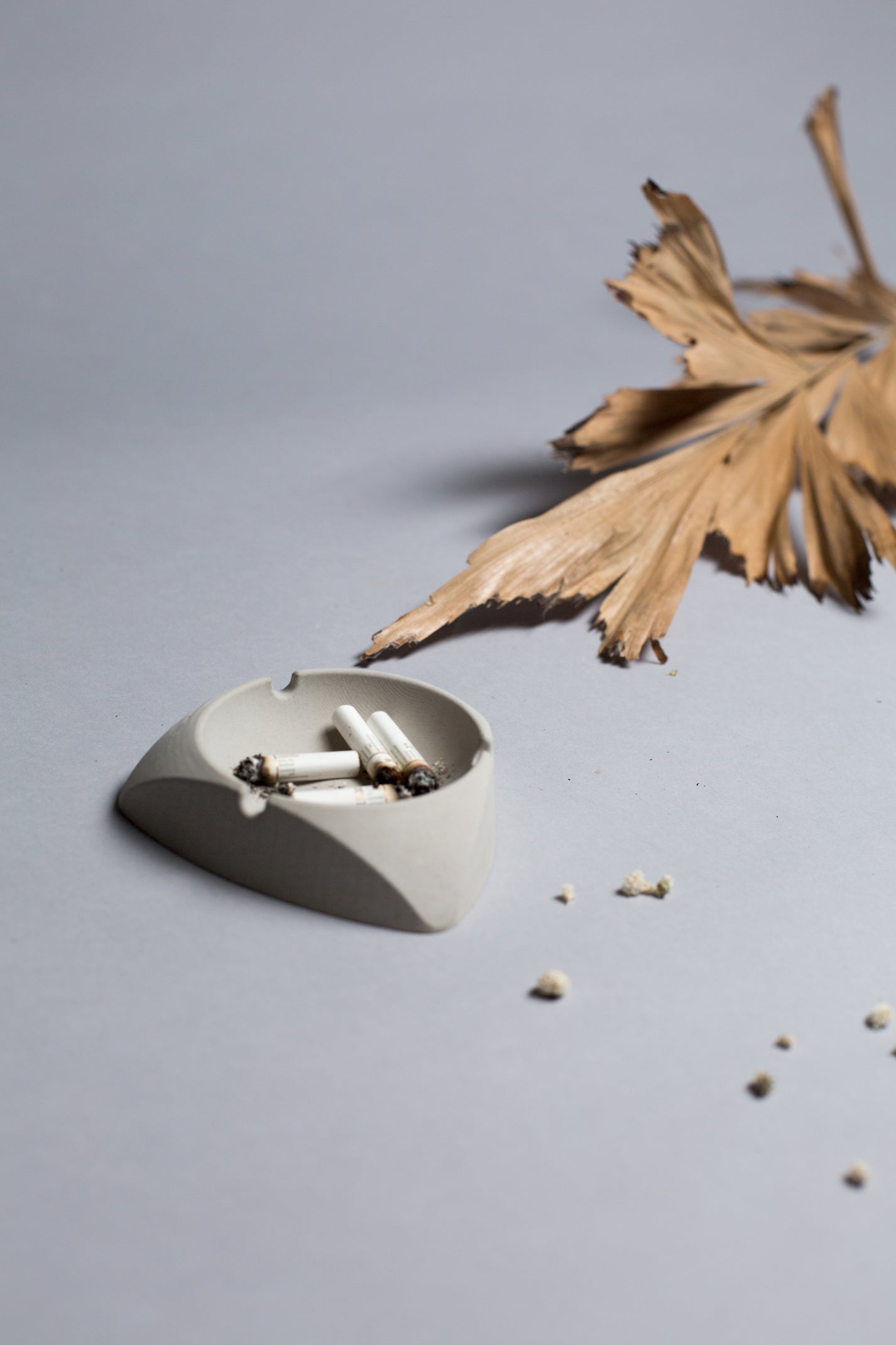 Concrete designer modern quirky ashtray for cigar ends and ashes/decor Crio